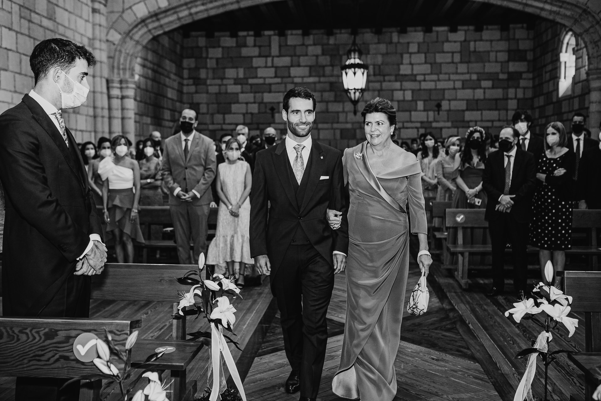 boda en la capilla de la universidad de deusto