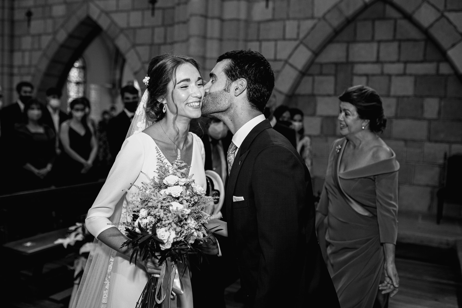 boda en la capilla de la universidad de deusto